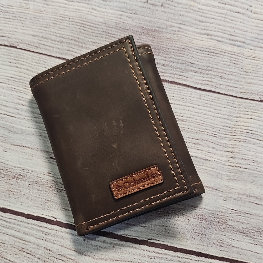 Columbia Dark Brown Leather Wallet
